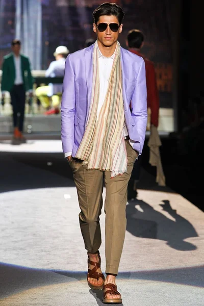 Look 31